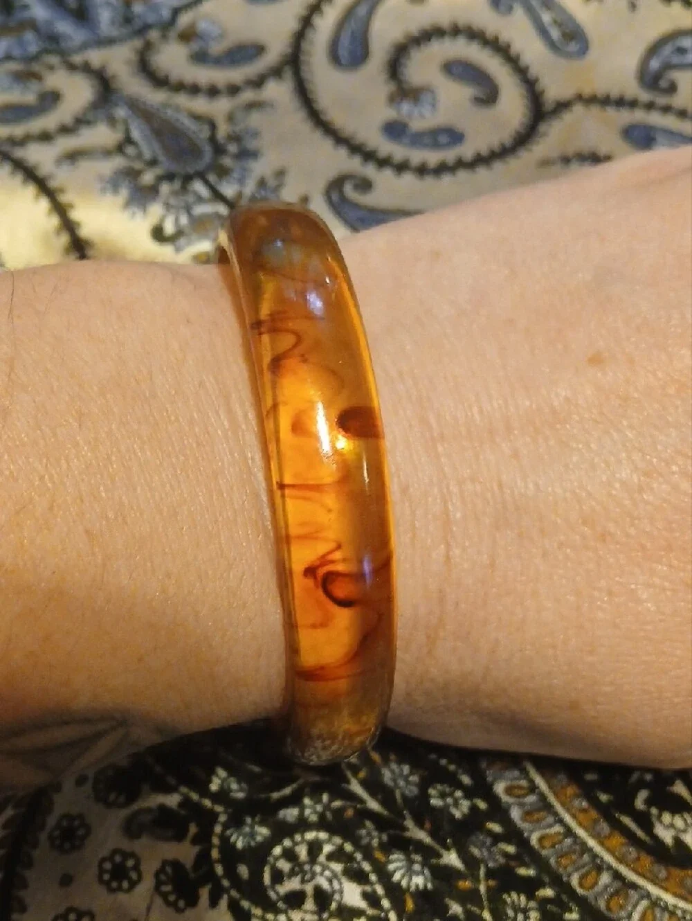 Bakelite Rootbeer Marbled Vintage Bangle